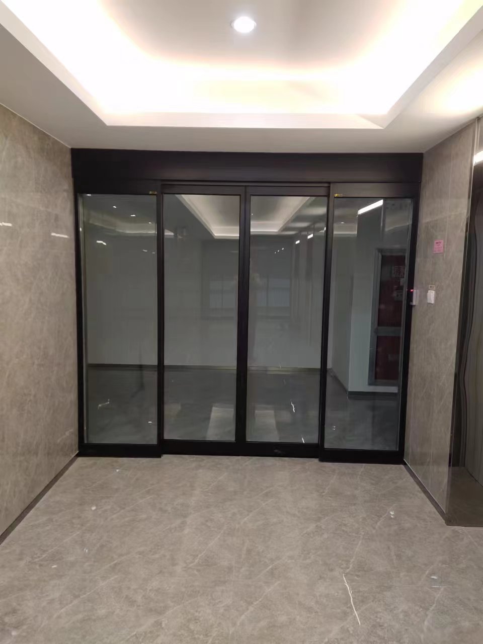 灌云县玻璃伸缩门